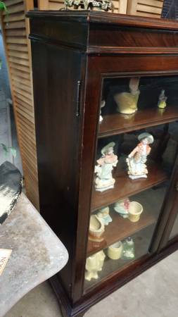 Antique Mahogany Display Cabinet Double Gl Doors Very Nice Antique Mahogany Display Cabinet Double Gl Doors Very Nice 00z0z 4zwijdseod1 600x450