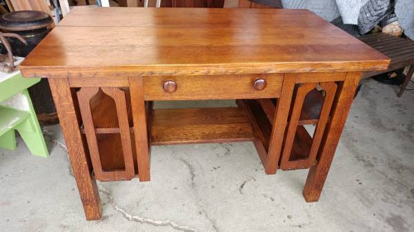 Antique Mission Arts And Crafts Solid Oak Desk – Early And Nice Antique Mission Arts and Crafts Solid Oak Desk – Early and Nice! 00v0v_jvBWwykcVD7_600x450 - Antique Mission Arts And Crafts Solid Oak Desk – Early And Nice