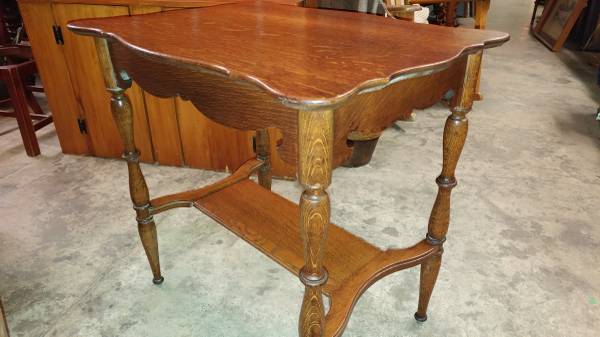 Antique Oak Small Writing Desk Table * 1800's Table * Excellent Antique Oak Small Writing Desk Table * 1800's Table * Excellent Table. 00j0j_gFoaBEo0hN_600x450. ; - Antique Oak Small Writing Desk Table * 1800's Table * Excellent