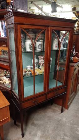 Beautiful Antique Mahogany Display Case Inlay And Old Glass So