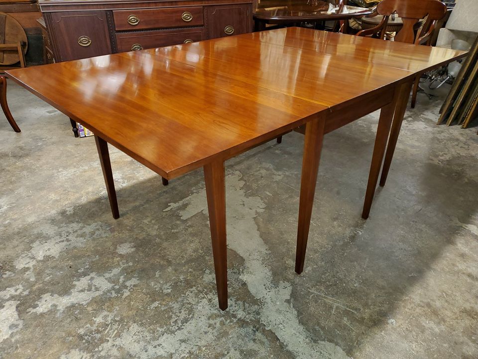 Henkel Harris Cherry Drop Leaf Table 8 Leg Large Table So Nice