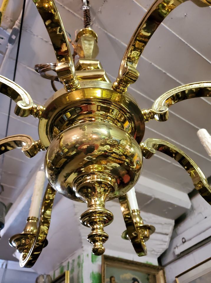 Italian Heavy Large Brass Chandelier – French – Fully Restored Italian Heavy Large Brass Chandelier – French – Fully Restored