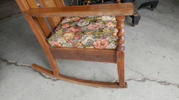 Antique Mission Early 1900's Oak Rocking Chair – Beautiful – Long Antique Mission Early 1900's Oak Rocking Chair – Beautiful. 00R0R_hq6jl1AE7y0_600x450. ; - Antique Mission Early 1900's Oak Rocking Chair – Beautiful – Long