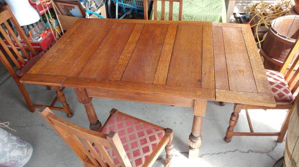 Antique Oak Kitchen Set - 4 chairs and Dining Table - Long Valley Traders