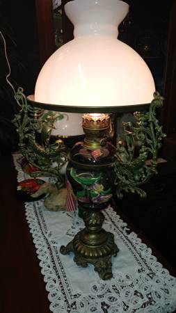 Antique 1800 s oil Table lamp Brass and Painted Beautiful Long