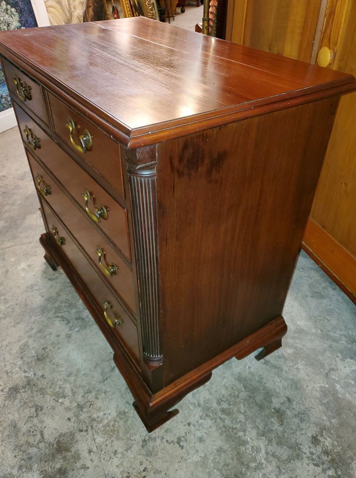 Nice Small Mahogany Dresser Solid and Attractive Long Valley Traders