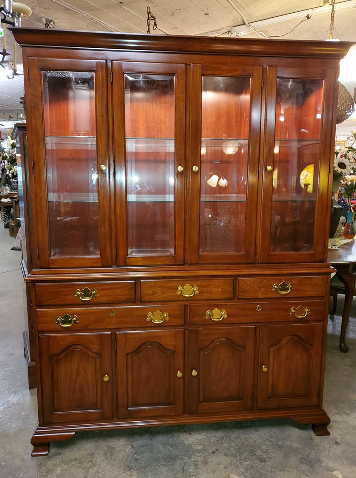 Henkel Harris Cherry Chippendale China Hutch Breakfront Long