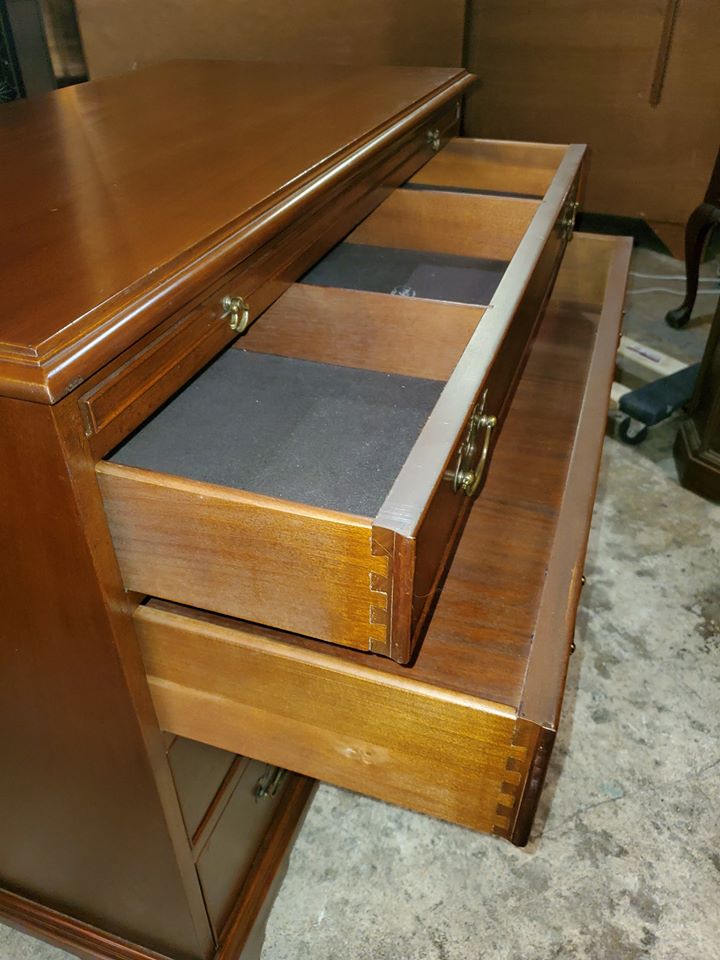 Henkel Harris Cherry 4 Drawer Gentleman's Chest Long Valley Traders