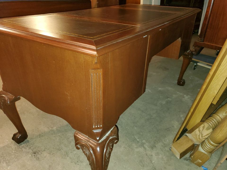 Hekman Executive Desk Mahogany Leather Top Claw Foot desk