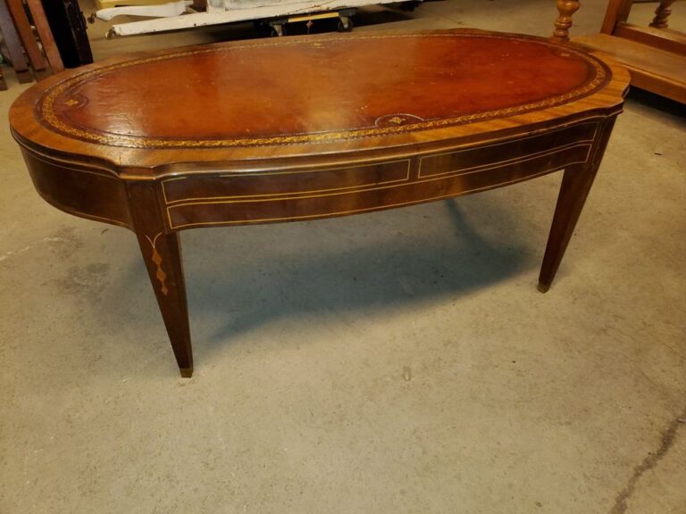 Vintage Mahogany Leather Top Coffee Table Beautiful Table w/ Inlay