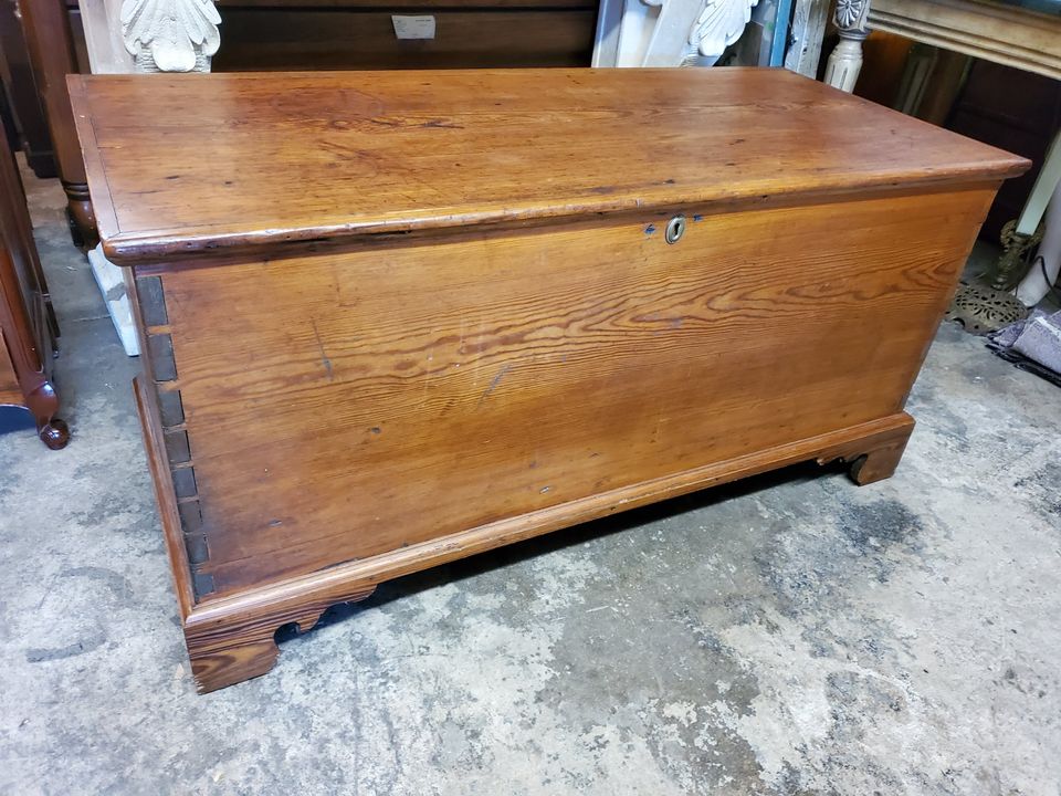 Antique Blanket Chest Solid Plank Wood Sides Beautiful Chest Long