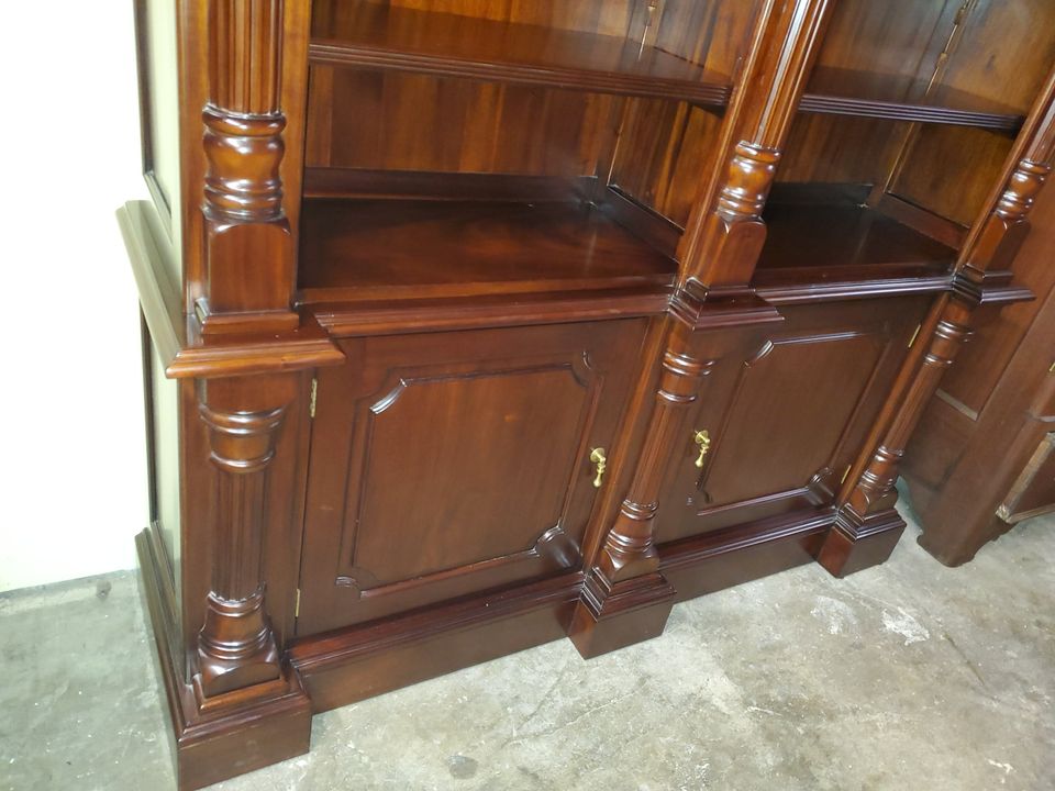 Mahogany Bookcase High End Perfect condition SOLID Wood