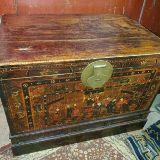 Blanket Chests, Trunks and Crates