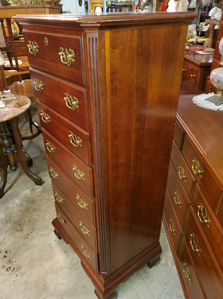 Kincaid Furniture Lingerie Dresser Chest Cherry Wood Well Made