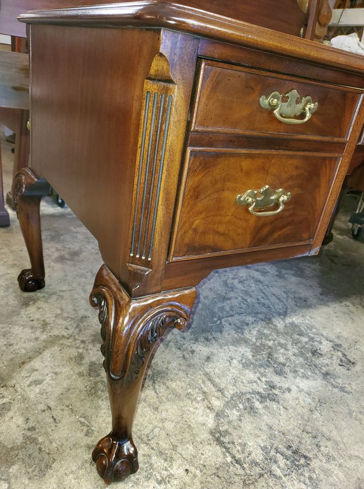 Hekman Mahogany Leather Top Executive Desk w/ Claw Feet Long Valley