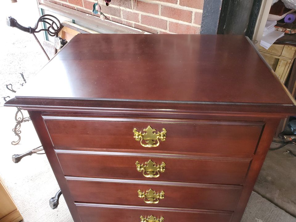 Kinkaid Cherry Tall Dresser Chest 7 Drawers Excellent! Long