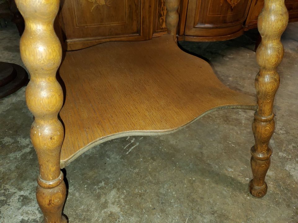 Antique Oak Side Table Turned legs Nice carved edge Long Valley