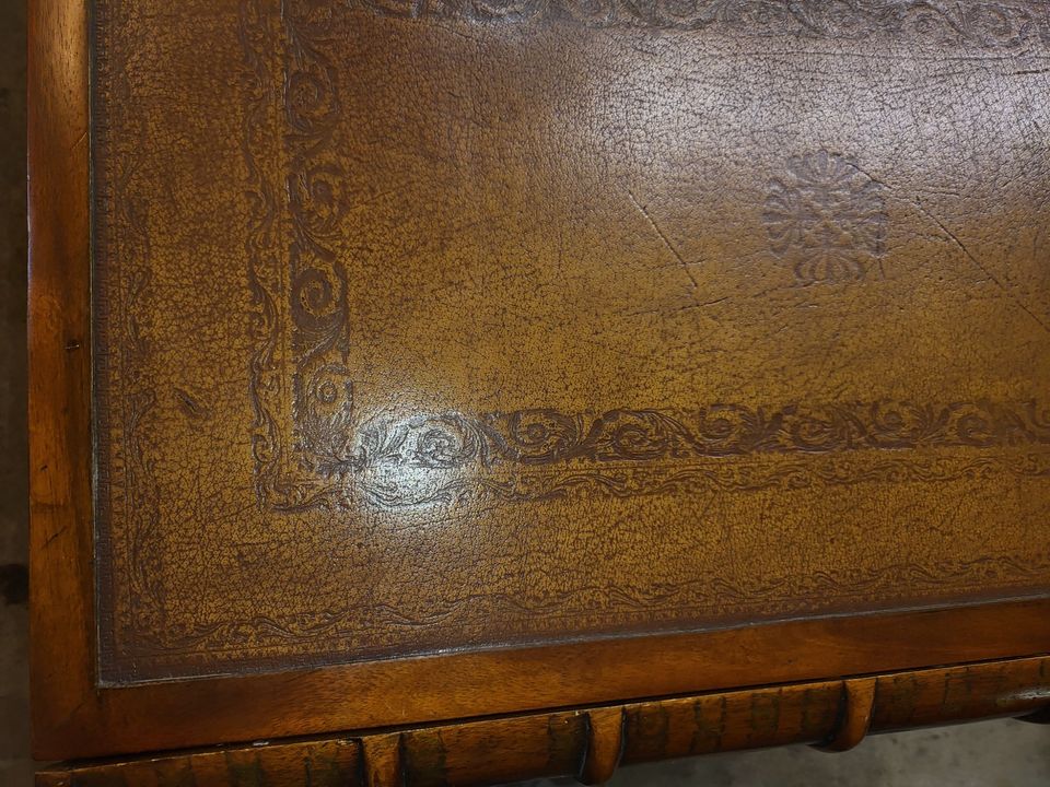 Theodore Alexander Mahogany Large Books Coffee Table Amazing Table