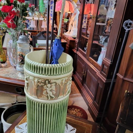 Roseville Pottery Umbrella Stand Very Unique Excellent Condition