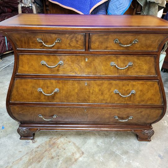 Ethan Allen Mahogany and Burl Walnut Dresser Curved Bombay Dresser