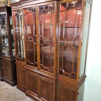 Henkel Harris Flame Mahogany China Cabinet - Amazing Quality and Condition