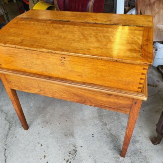 Antique Oak Plantation Desk - Flip top - Excellent Condition