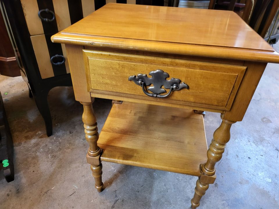 Beautiful Vintage Maple Bedside Table / Nightstand Well Made Long