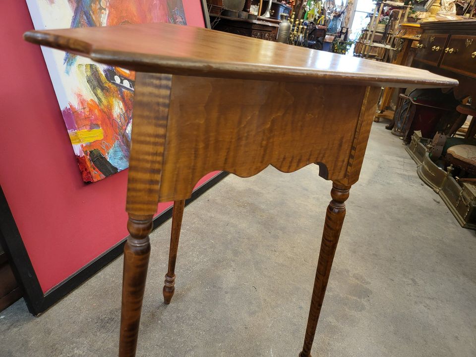 Vintage Curly Maple Side Table Triangle Table beautiful Table