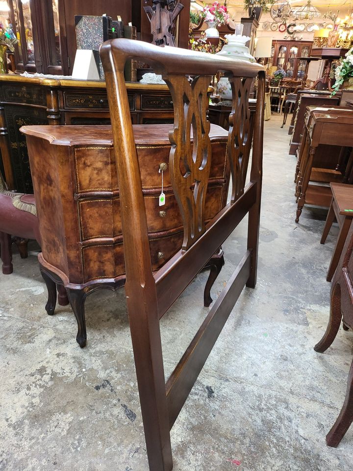 2 Henkel Harris Mahogany Twin Headboards Nice Condition Long Valley